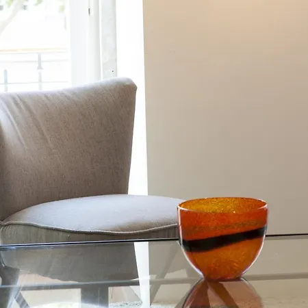 Joivy Stunning 3br Apt With Balcony, Nearby Saldanha Subway & Ist Apartmán Lisboa