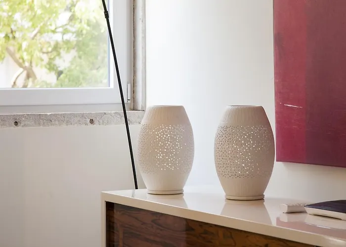 Joivy Stunning 3br Apt With Balcony, Nearby Saldanha Subway & Ist Апартаменты